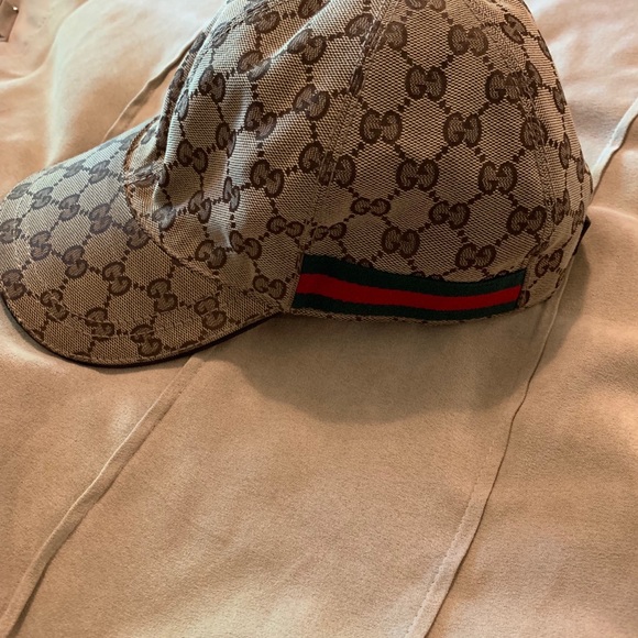 Gucci Authentic Hat - Picture 4 of 5